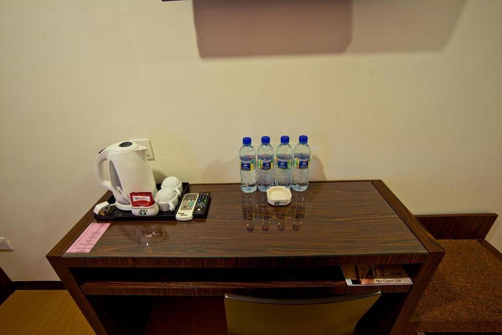 Hotel Zamburger Skudai Quarto foto